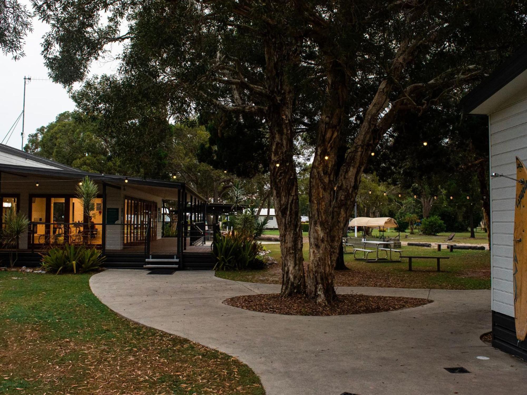 Big4 Breeze Holiday Parks - Rainbow Beach Buitenkant foto